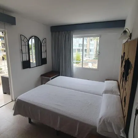 Konukevi Roberto 2*